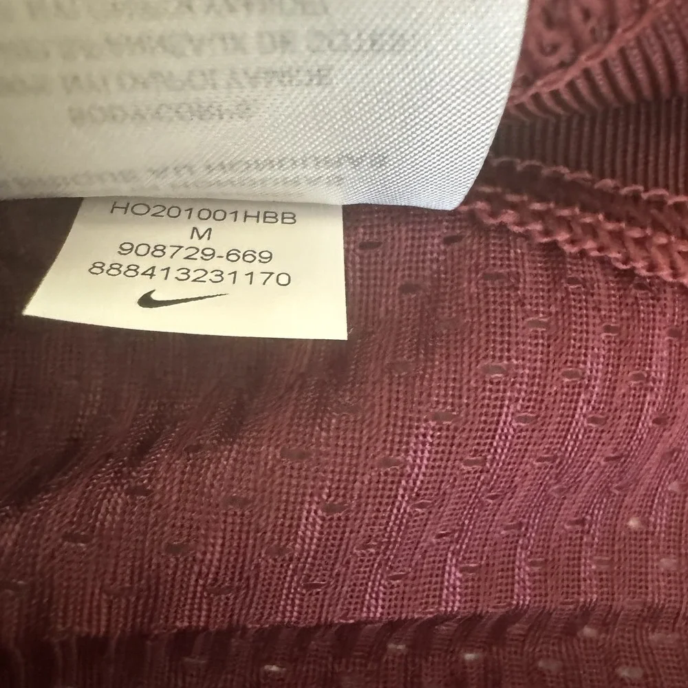 Nike Football Practice Jersey Vapor Mesh Burgundy Medium‎ Swoosh Athletic Shirt